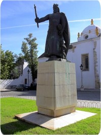 Faro Statue